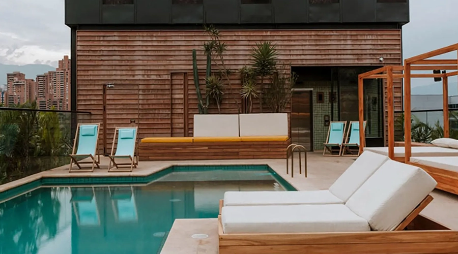 theclickclakhotel